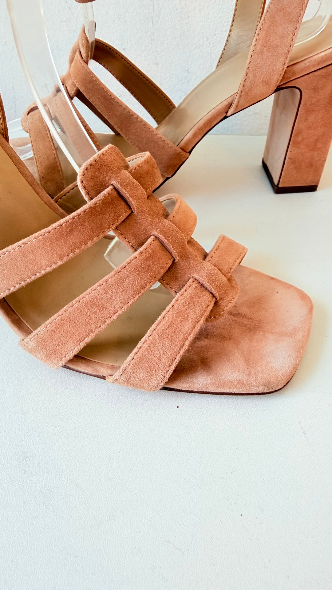 Ann Taylor Arnetta Tan Suede Block Heel Strappy Sandals Size 9
