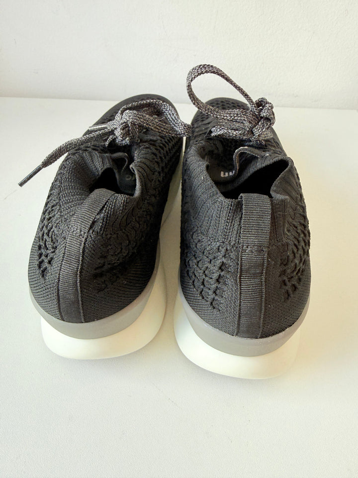Moshn By Klogs Vigor Rocker Bottom Athletic Sneakers Size 9 In Black