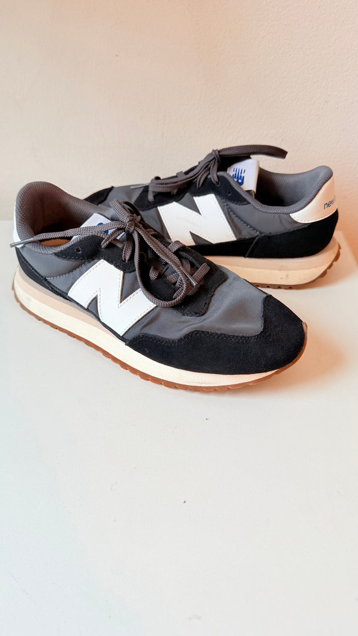 New Balance 237v1 Colorway Black/Magnet Sneakers Size 7.5 Women’s