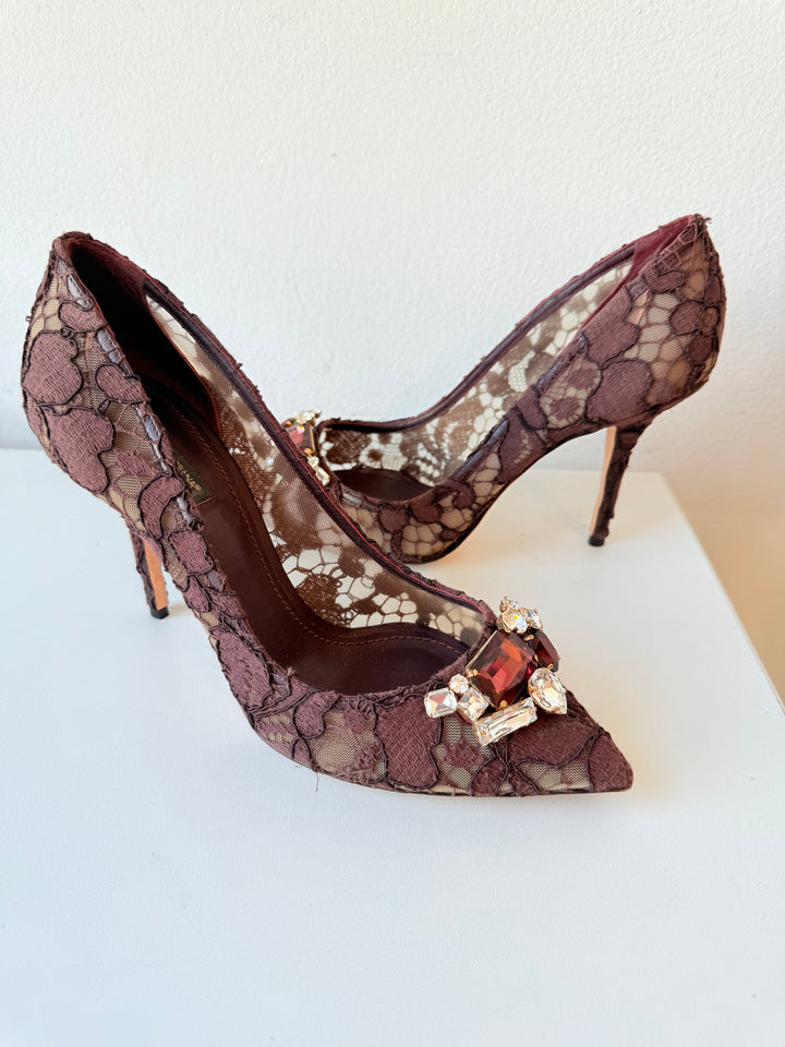 Dolce & Gabbana Taormina Burgundy Lace Pumps With Swarovski Crystal Brooch Detailing  Size 41