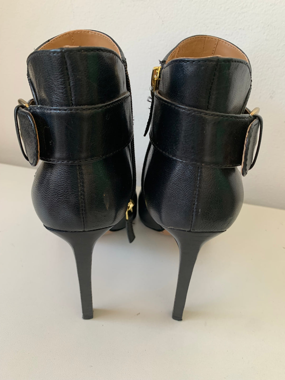 Nine West Tricia Cut Out Black Leather Heeled Boot Size 7.5