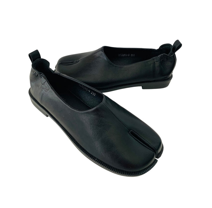 Rabeosy Black Leather Slip On Flats Size 9