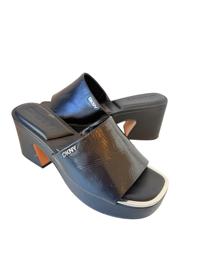 DKNY Desirae Platform Sandal In Black Leather Size 8.5