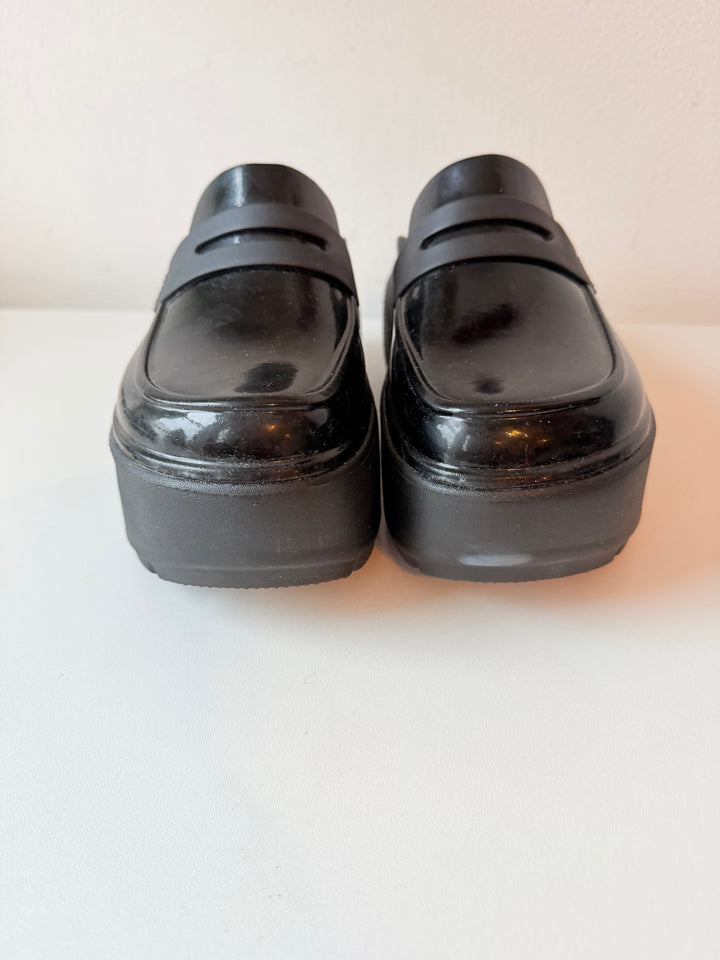 Croc’s Black Stomp High Loafer Size 6