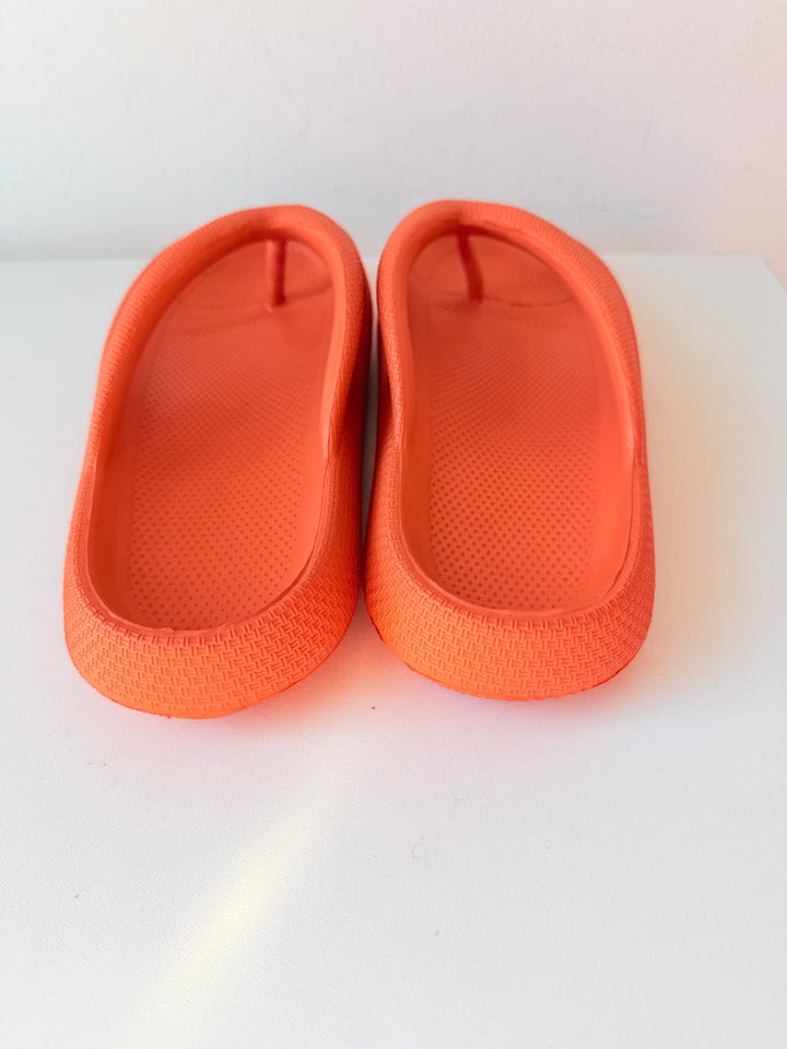 The Cloudies Orange Waterproof Flip Flops New Size 36-37