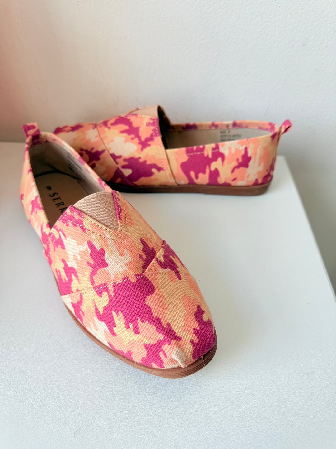 Serra PInk and Cream Slip on Shoes Size 9