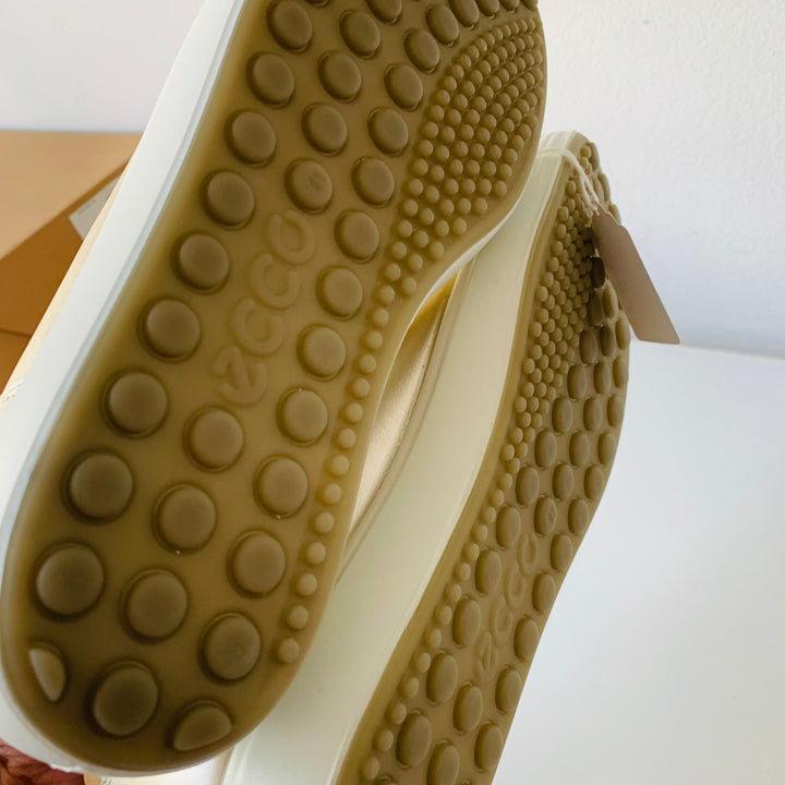 ECCO Soft Gold Metallic Sneakers Size 41 (US 10-10.5) New In Box