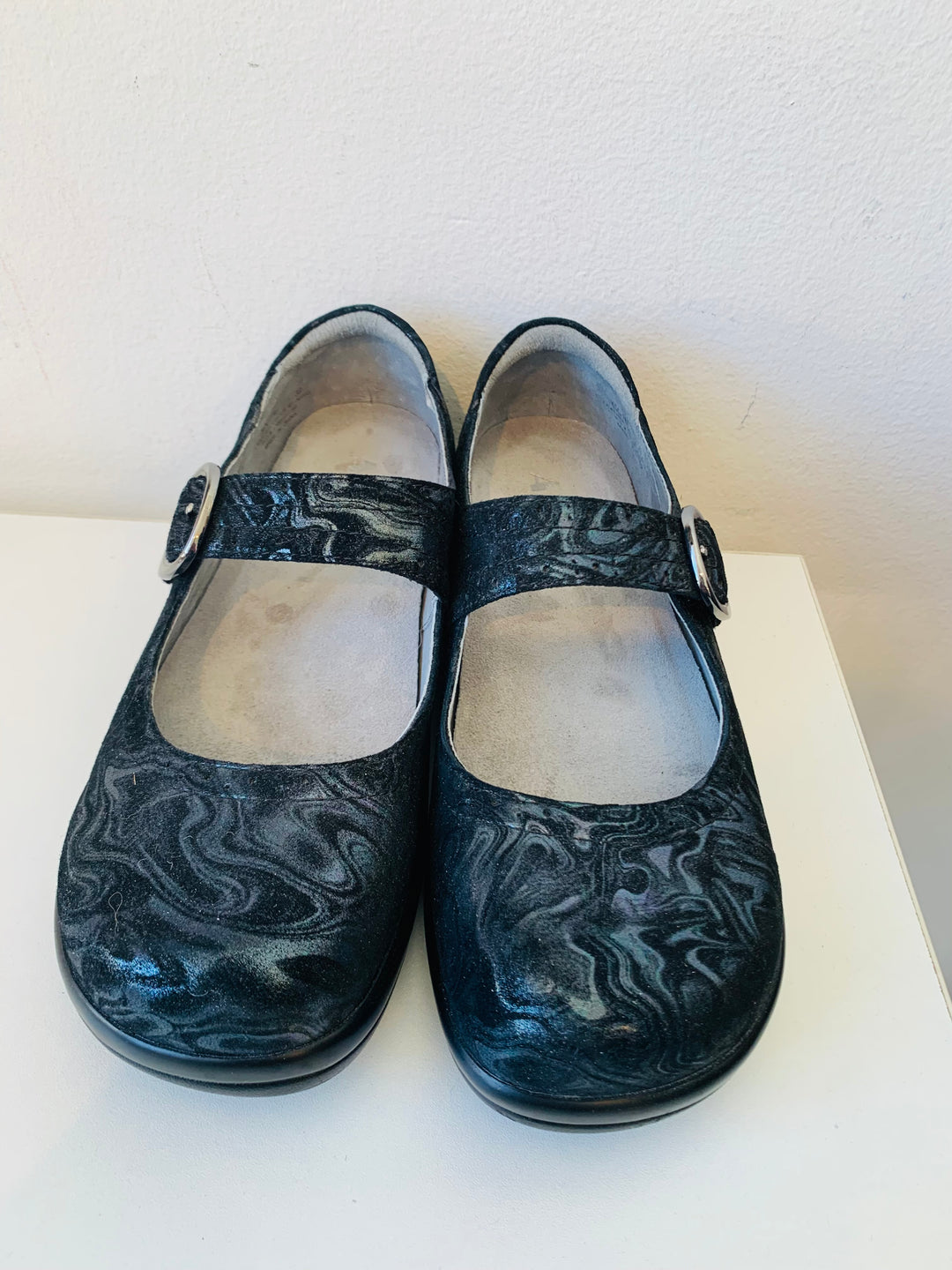 Allegria Black Leather Textured Mary Janes Size 39