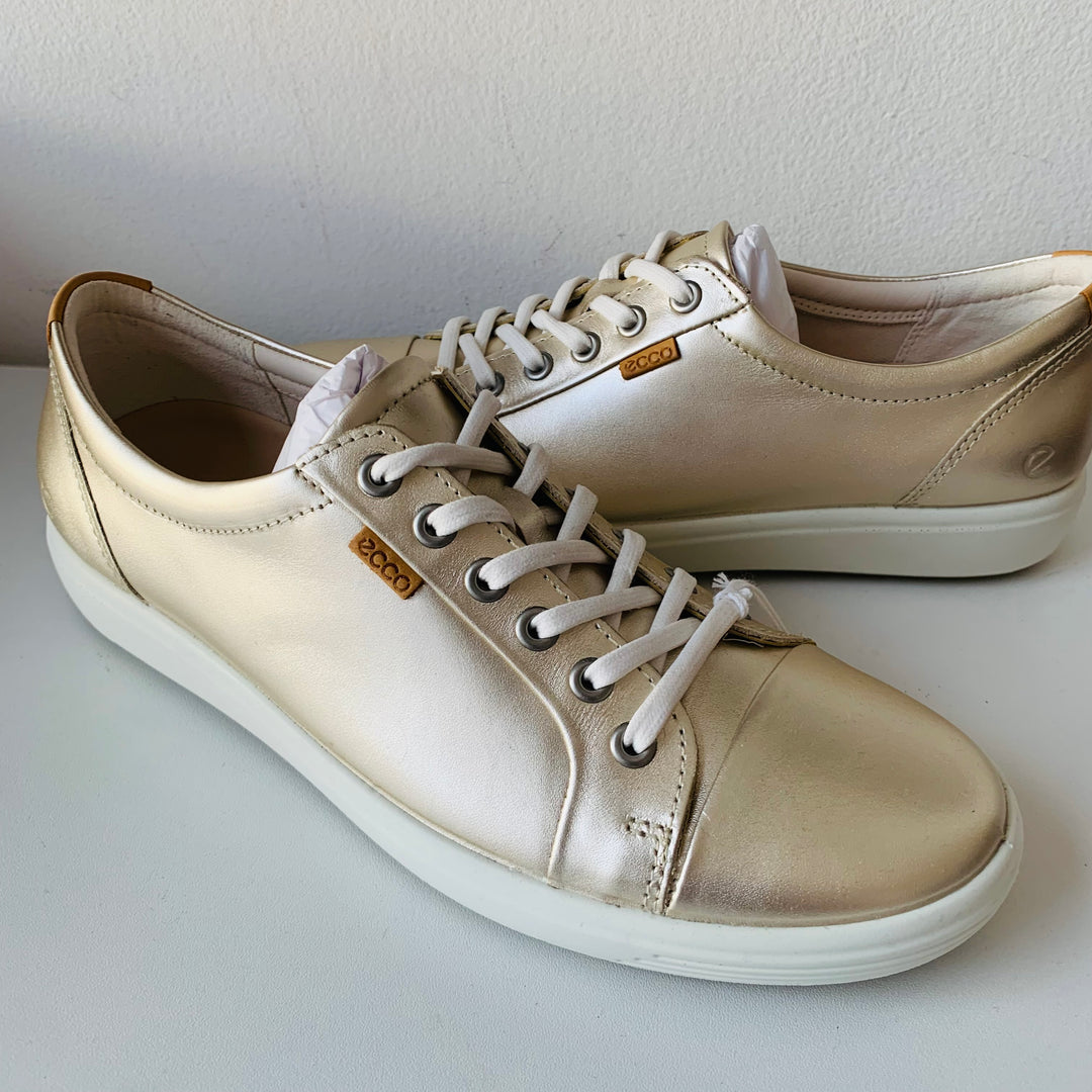 ECCO Soft Gold Metallic Sneakers Size 41 (US 10-10.5) New In Box