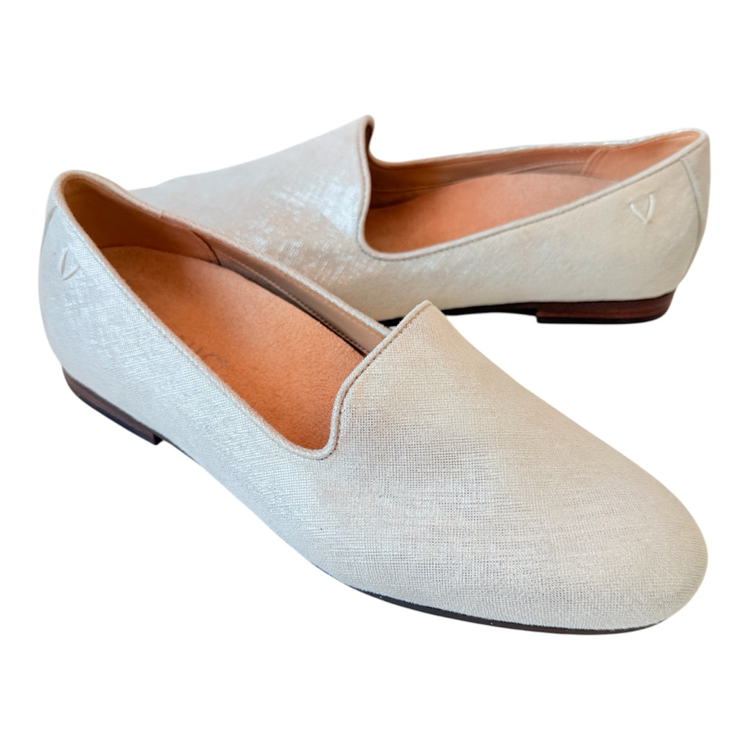 Vionic Willa II In Light Silver Shimmer Mettalic Size 6 Wide New