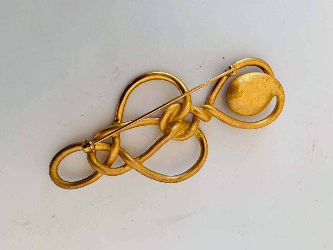 Art Nouveau Style Gold Tone Brooch With Rust Stone