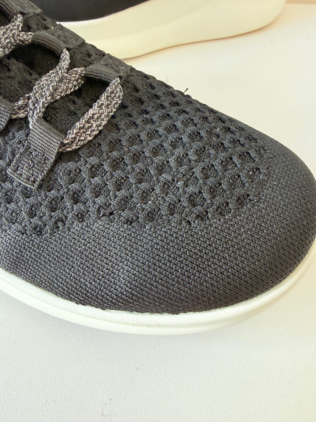 Moshn By Klogs Vigor Rocker Bottom Athletic Sneakers Size 9 In Black