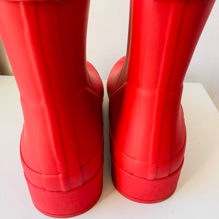 Hunter Red Rubber Ankle Boots Size 9