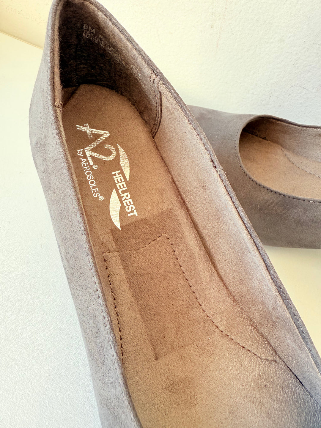 A2 By Aerosoles Grey Suede Pumps Size 8