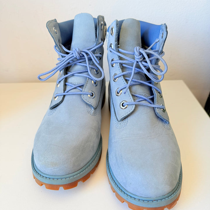 Timberland Light Blue Boots Size 5 Boys (Womens 6.5-7)
