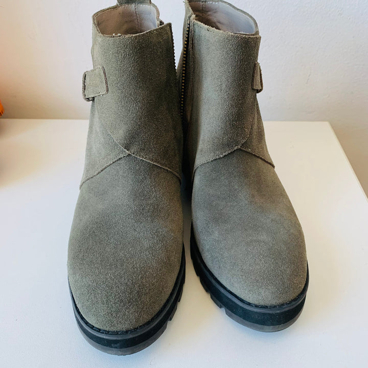 Eileen Fisher Grey Suede Tinker Wedge Bootie Size 9.5
