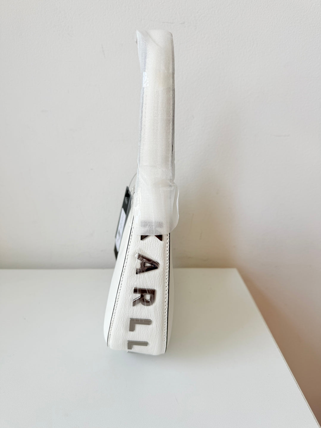 Karl Lagerfeld Desi Shoulder Bag In Winter White Leather
