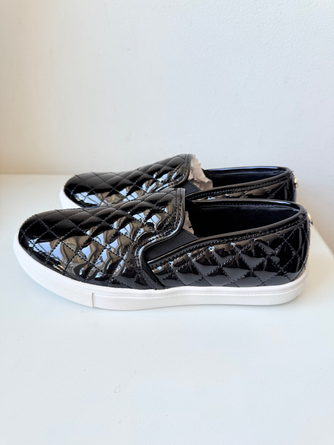 Steve Madden Black Patent Leather Slip On Flats Size 7.5 New In Box