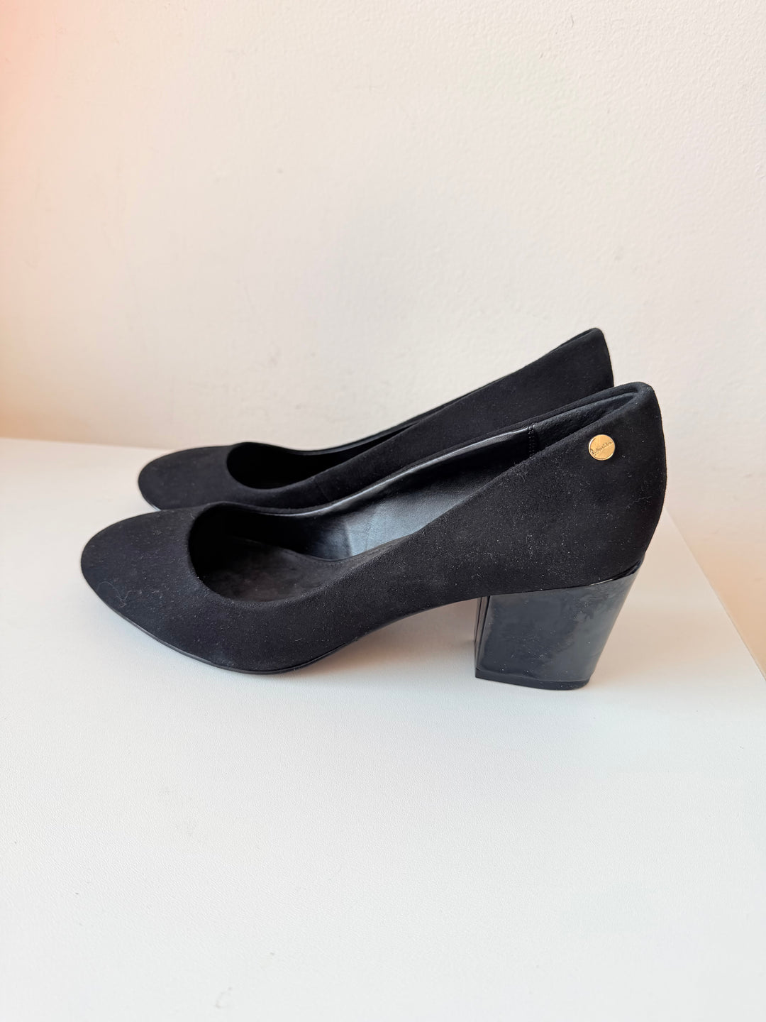 Calvin Klein Classic Kasey Black Suede Block Heel Pumps Size 7