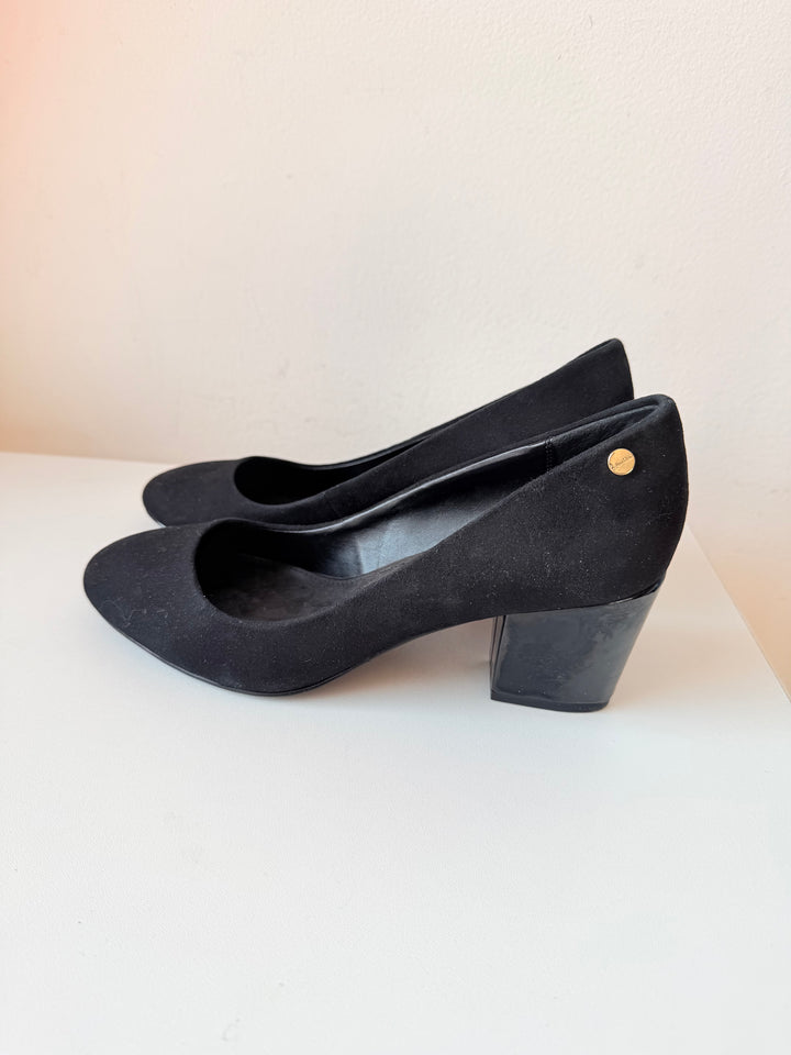 Calvin Klein Classic Kasey Black Suede Block Heel Pumps Size 7