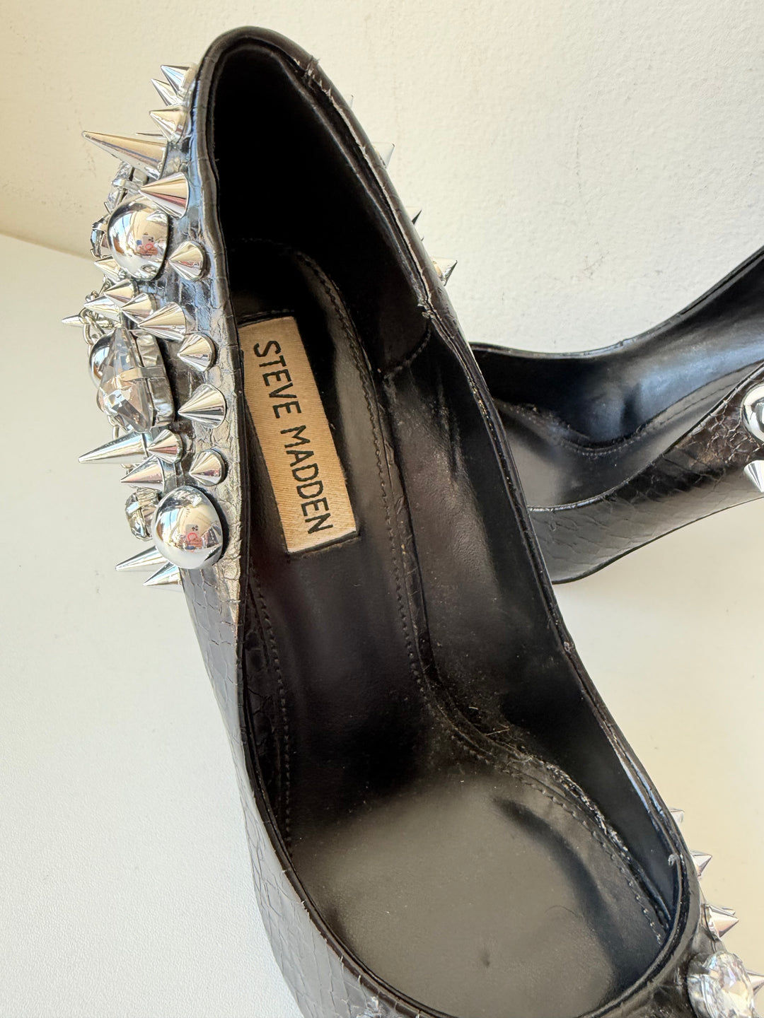 Steve Madden Veronicka Black Rhinestone Studded Pumps Size 8