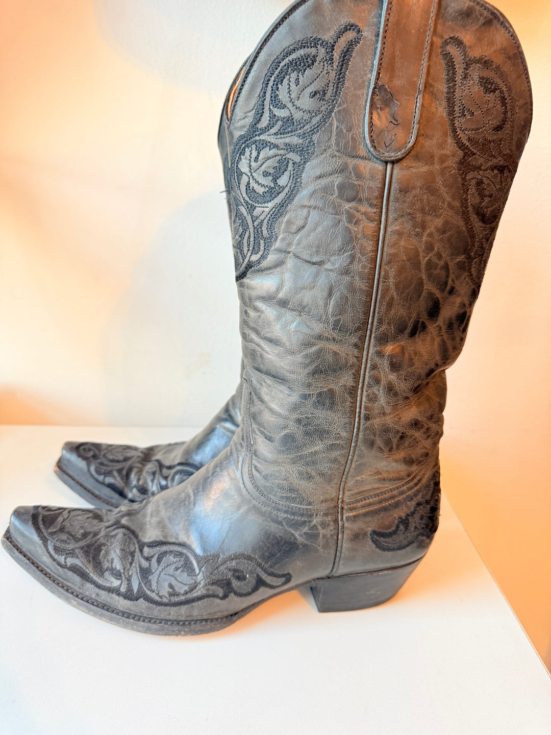 Old Gringo Black Western Distressed Leather Cowgirl Boots Size 9