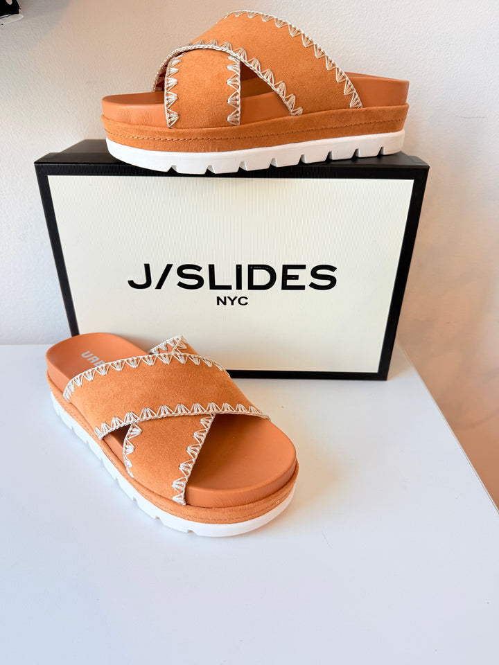 J/Slides Urban Sport Tan Faux Suede Beck Slip On Sandals Size 6.5 New In Box