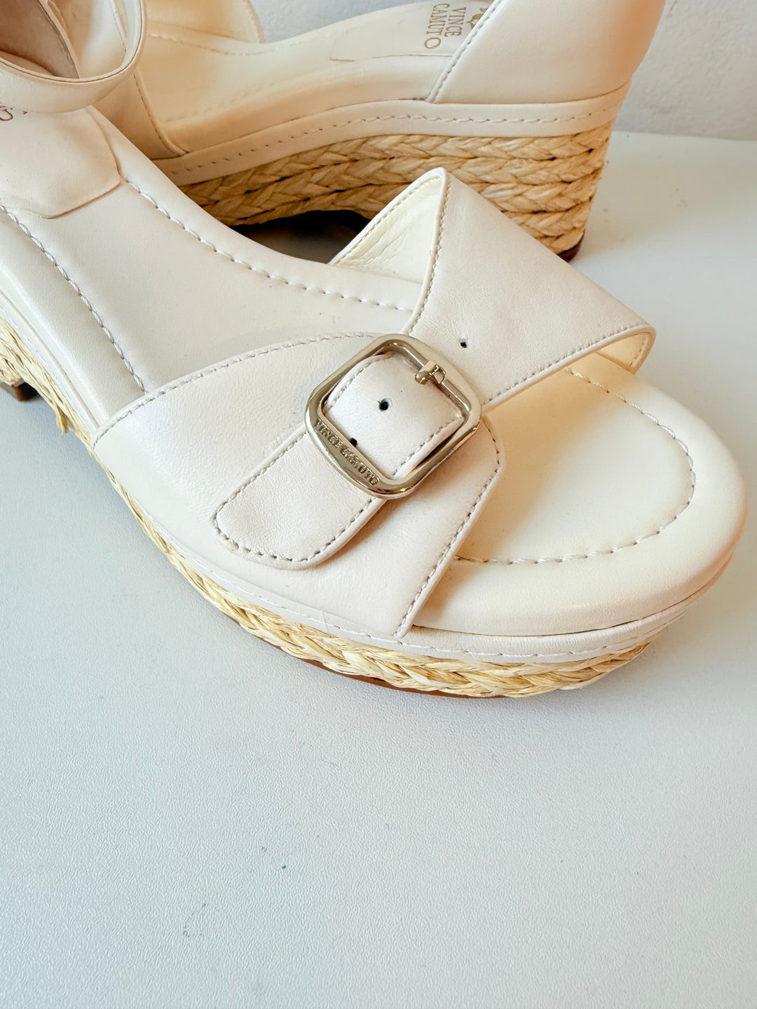 Vince Camuto Meterry Espadrille Sandals in Coconut Cream Size 9.5  Wide