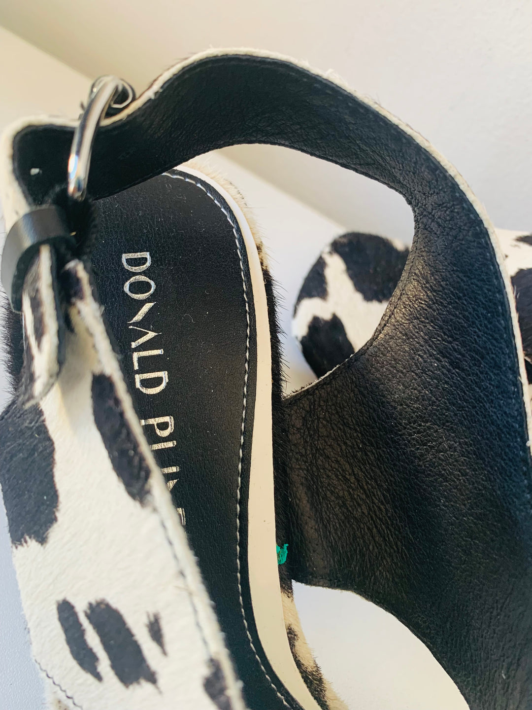 Donald Pliner Women’s Pasha Cow Print Hair Calf Sandal in Bone/Black Size 8.5