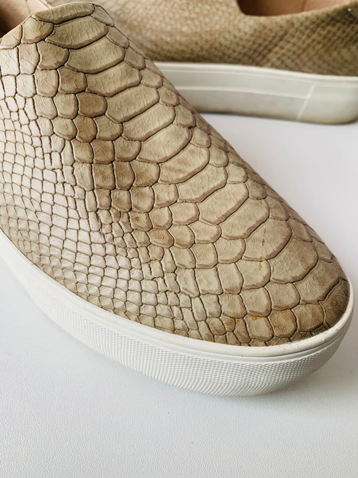 J Slides Ariana Slip On Snake Embossed Sneakers Size 7.5
