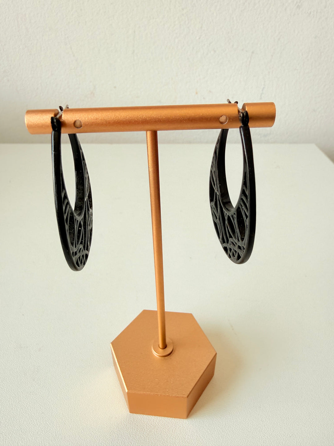 Vintage Black Tone Fillagree Scrolled Teardrop Pierced Earrings