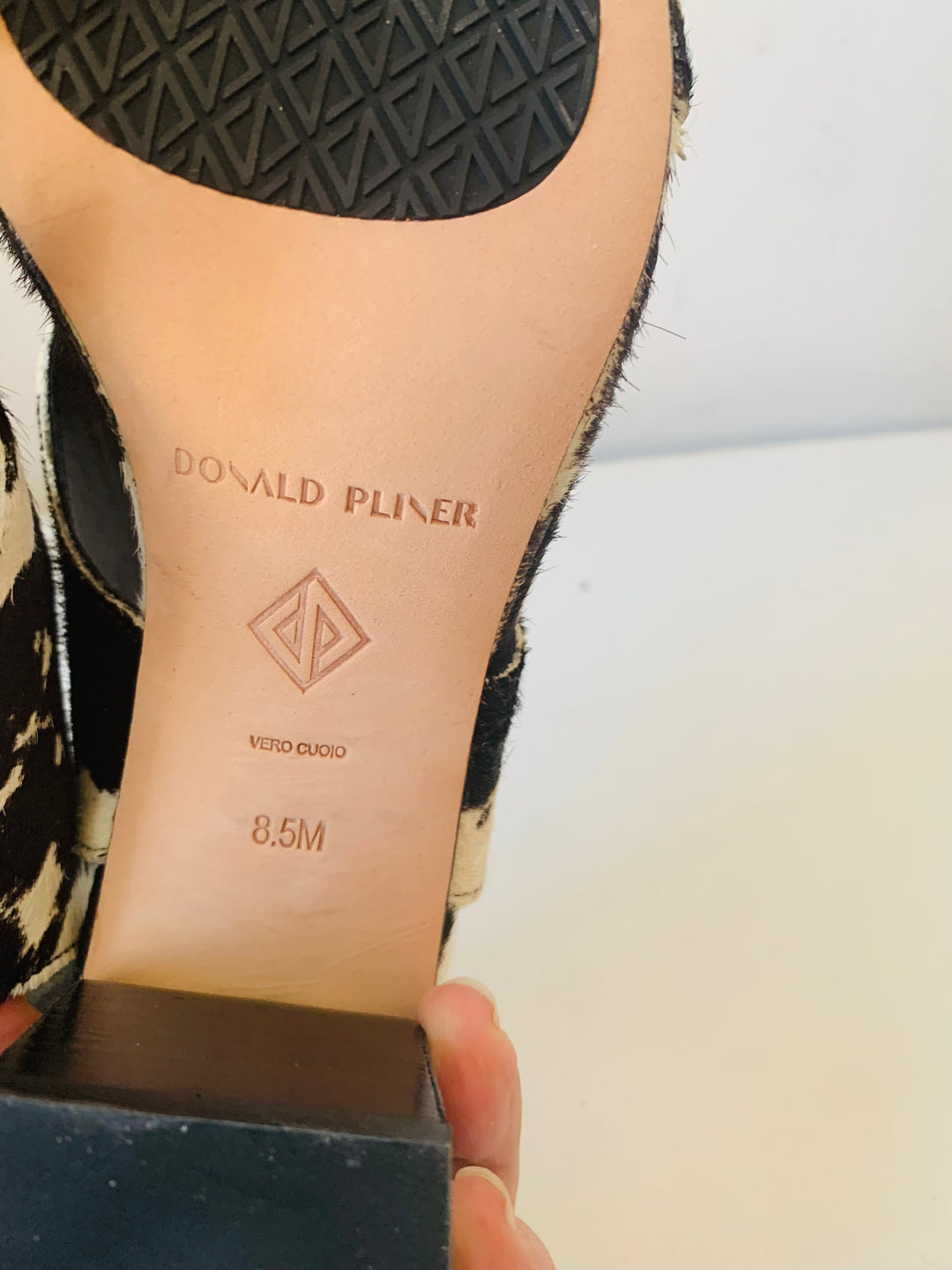 Donald Pliner Women’s Pasha Cow Print Hair Calf Sandal in Bone/Black Size 8.5