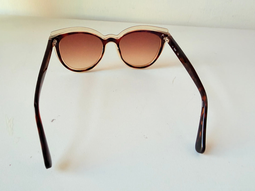 Diane Von Furstenberg 237 54o20 Sungalsses