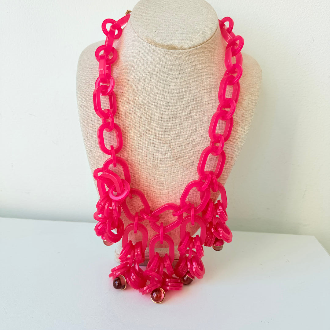 J Crew Statement Lucite Chainlink Maryam Necklace in Hit Pink Nasdir Acrylic Necklace