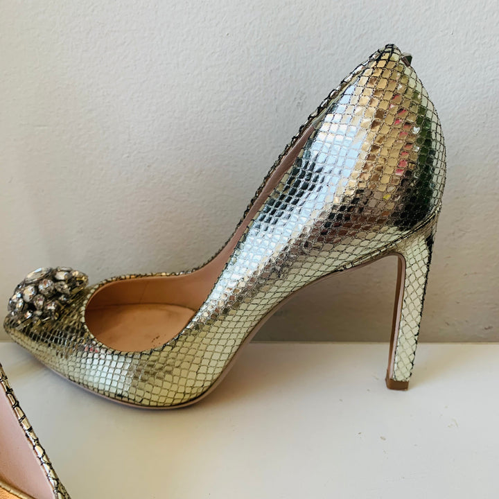 Ted Baker Elannam Crystal Embellished Pump In Gold Metallic Snakeskin Size 7.5