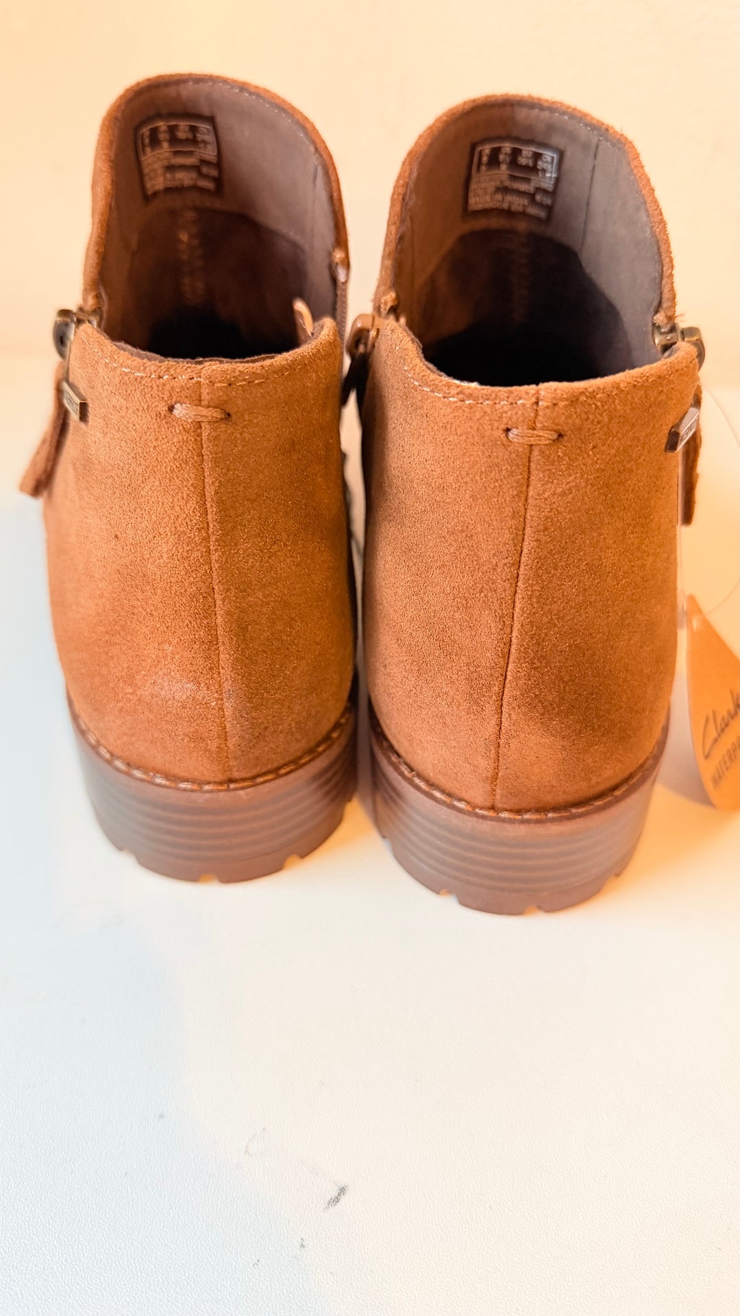 Clark’s Women’s Nissini Top Waterproof Walnut Siede Boots Size 8.5 NWT