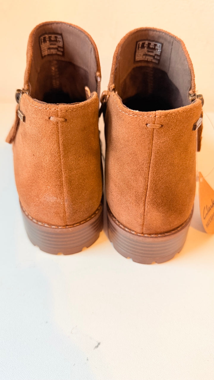 Clark’s Women’s Nissini Top Waterproof Walnut Siede Boots Size 8.5 NWT