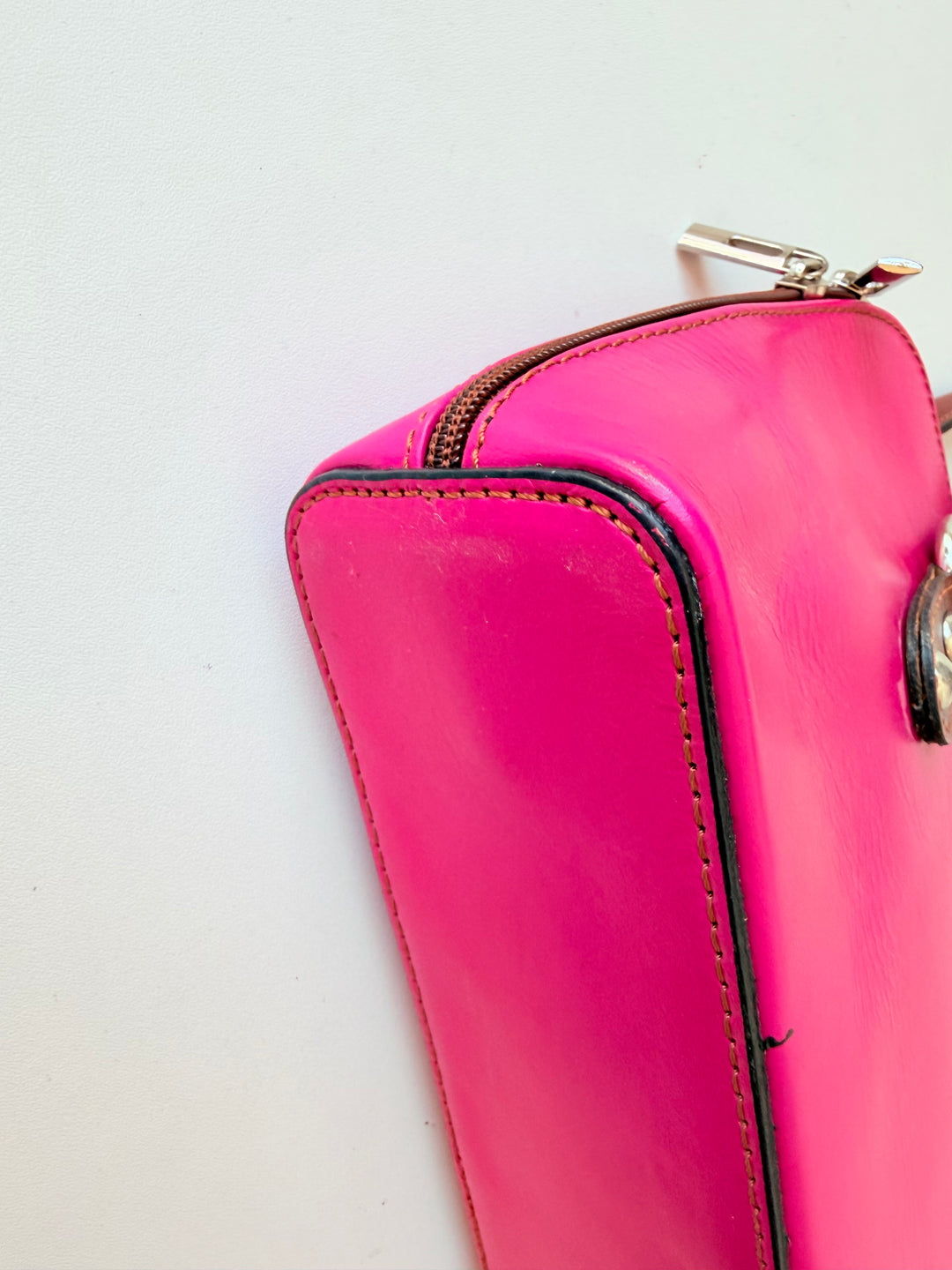 Vera Pelle Hot Pink Leather Handbag