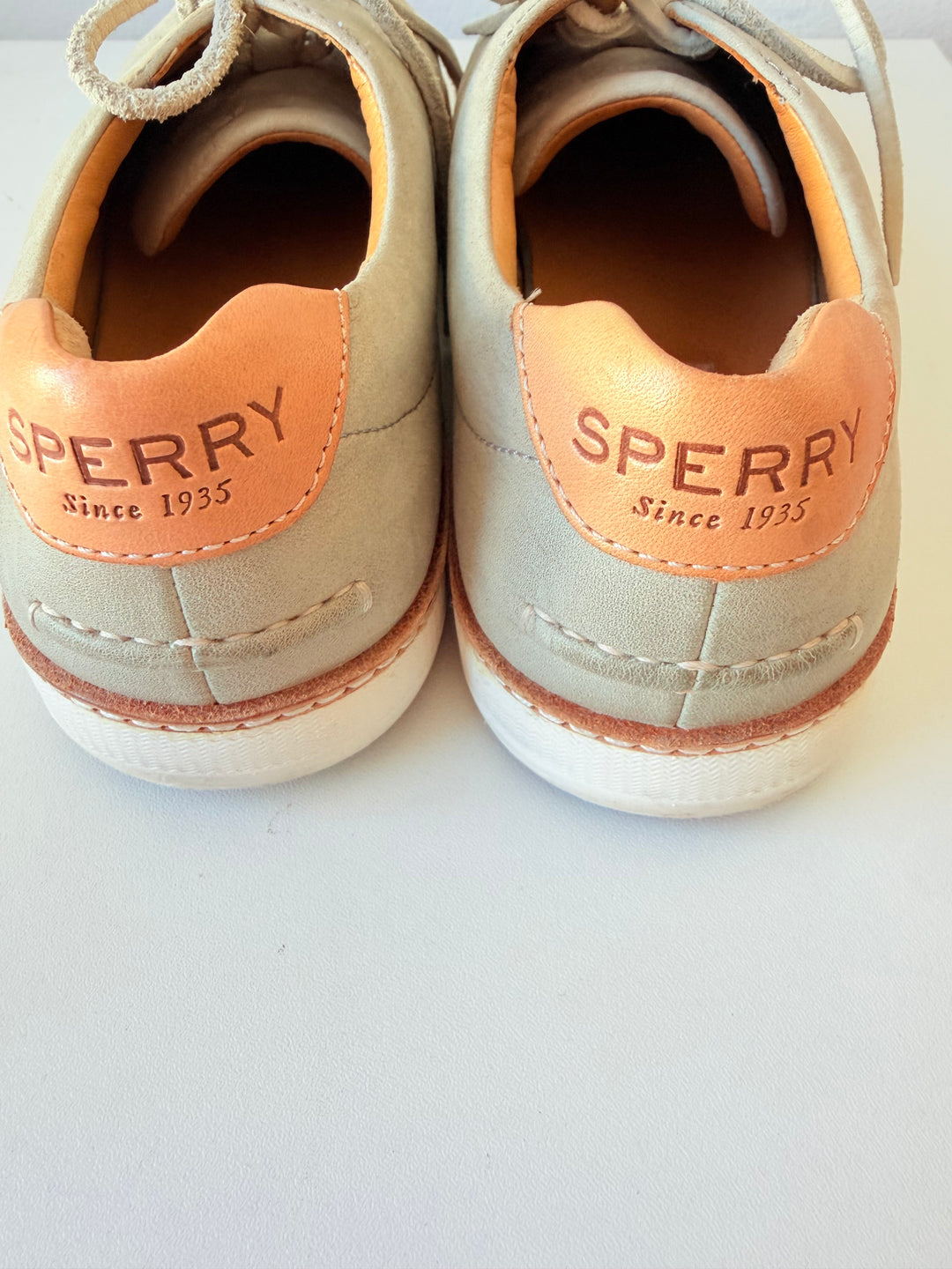 Sperry Top Sieder Gold Cup Cruz Leather Sneaker Size 10 an Light Grey