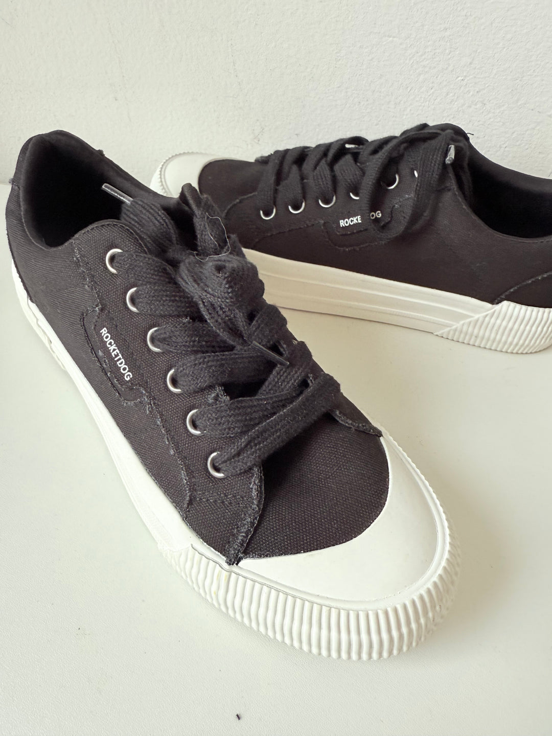 Rocketdog Black Canvas Sneakers Size 8