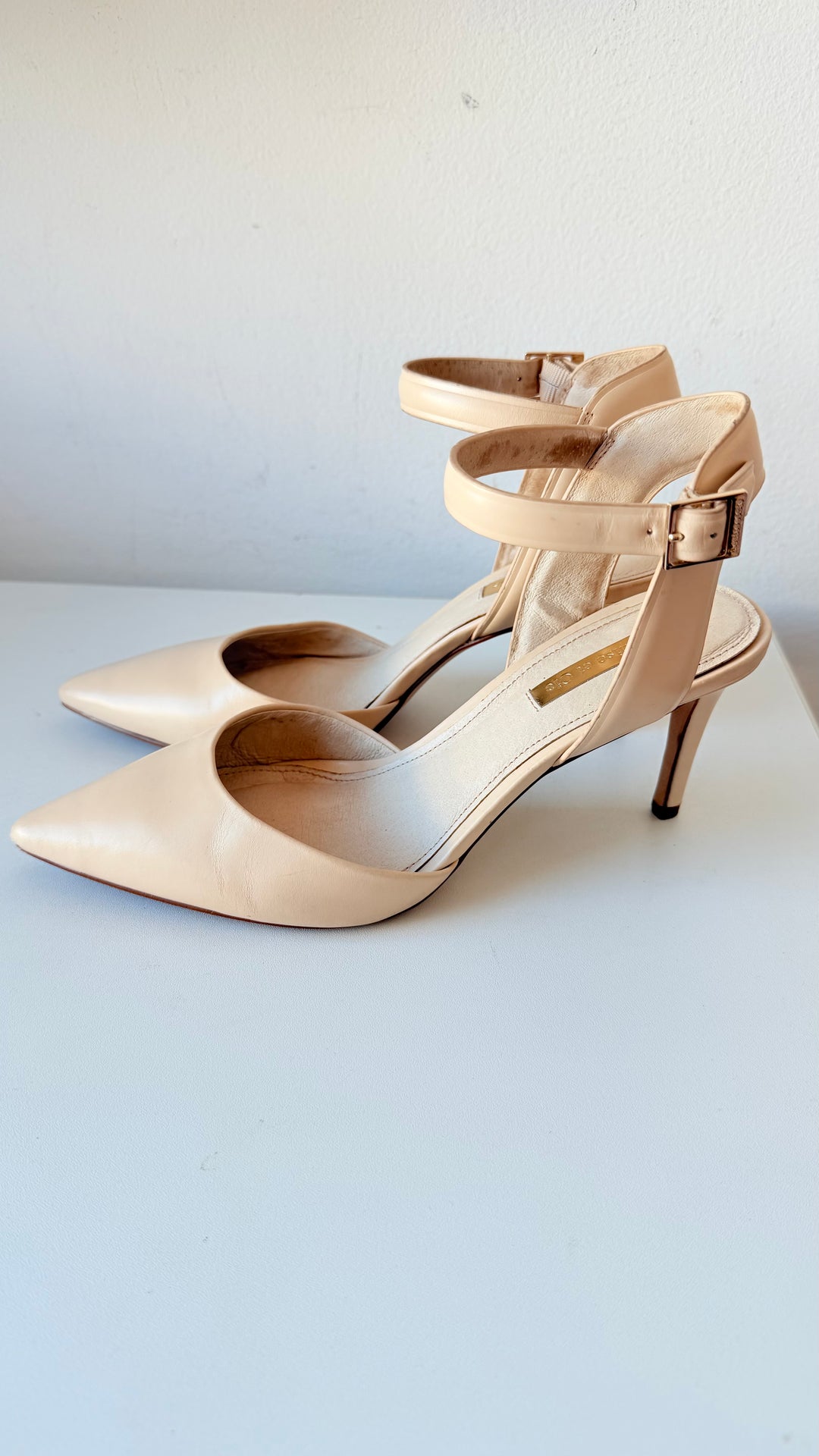 Louis Et Cie Kota Cream Ankle Strap Pointed Toe Leather Pumps Size 38
