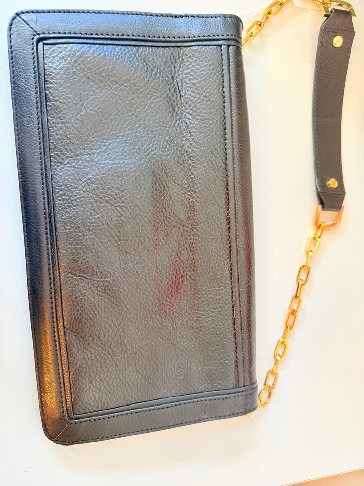 Tory Burch Bombe Reva Clutch Hanbag In Black Textured Leather