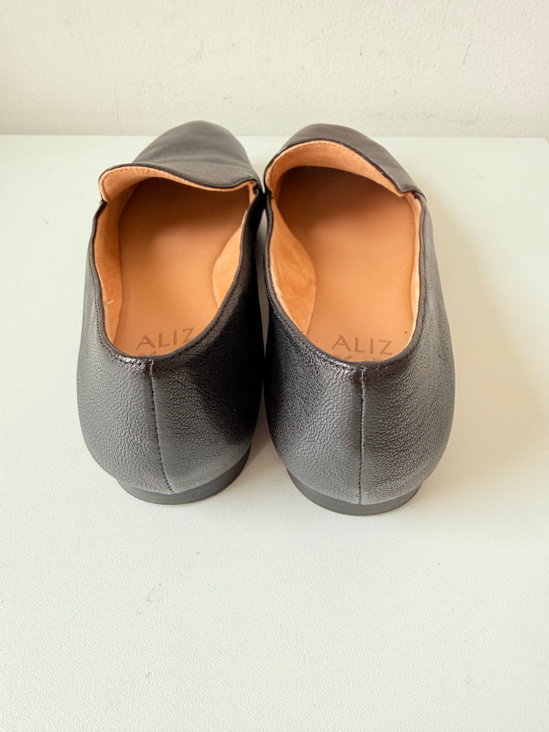 Naturalizer Emiline Black Leather Slip On Loafers Size 7