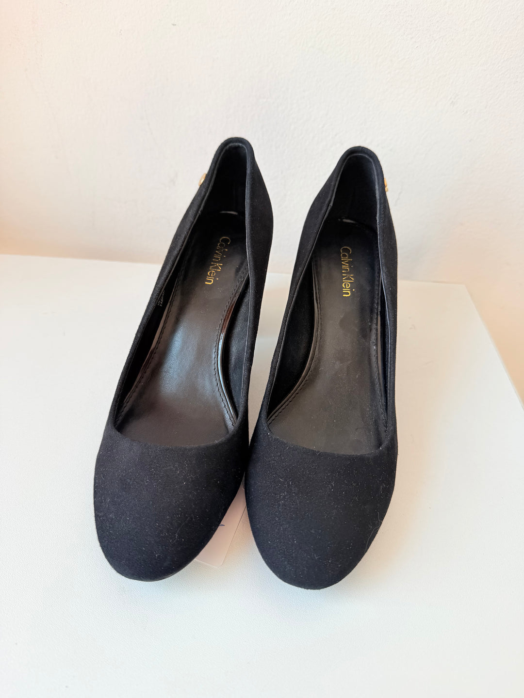 Calvin Klein Classic Kasey Black Suede Block Heel Pumps Size 7
