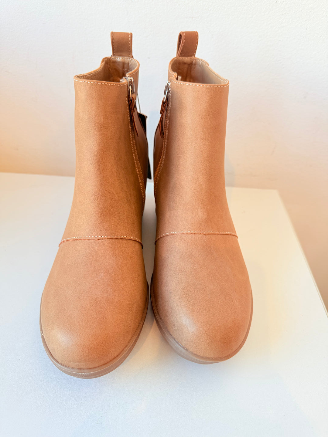 Athlefit Chelsea Style Wedge Booties In Vegan Brown Leather Size 10 NWT