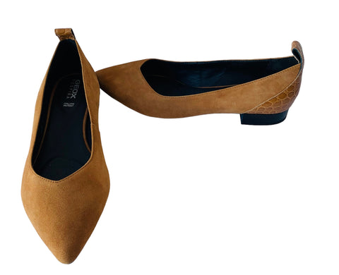 Geox Respira Suede Camel Pointed Toe Ballet Flats Size 39 (US 9)