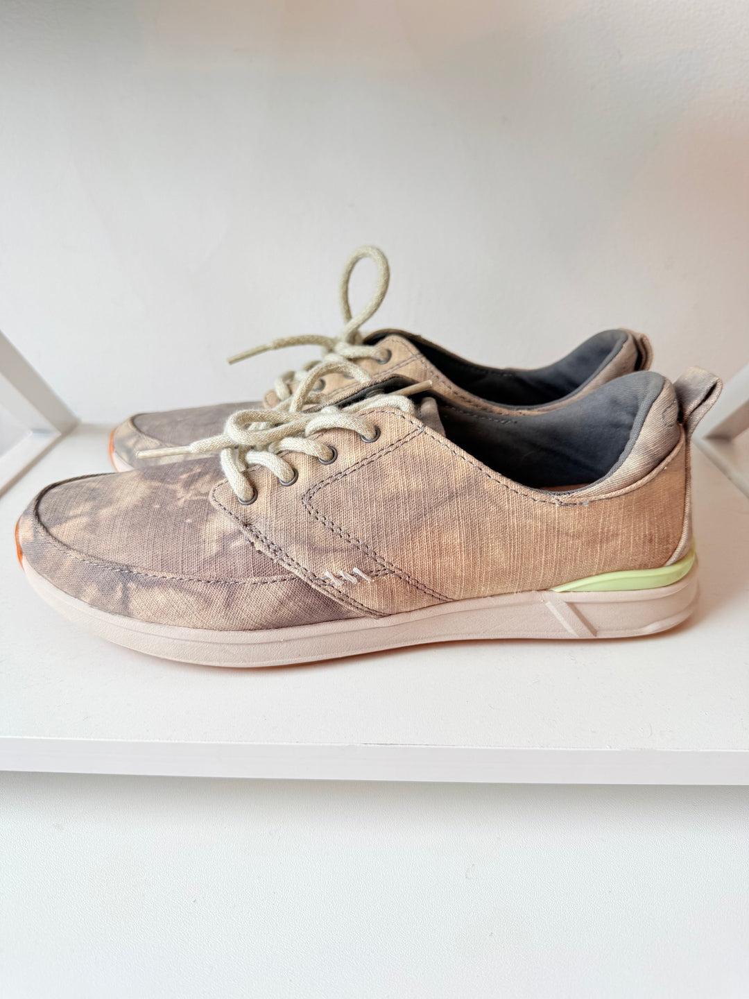 Reef Rover Low TX Low Top Tie Dye Canvas Sneakers Size 8