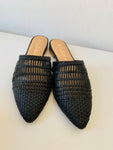 Matisse Genevieve XOXO Black Leather Woven Mules Size 8