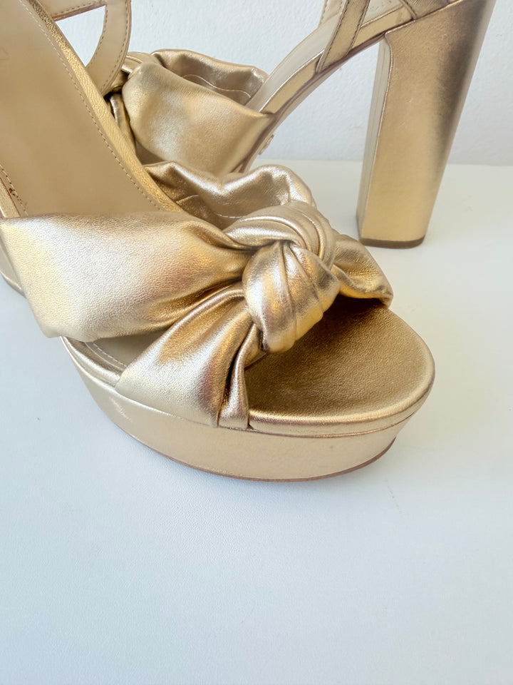 Michael Michael Kors Josie Gold Metallic Leather Knot Platform Open Toe Sandals Size 8