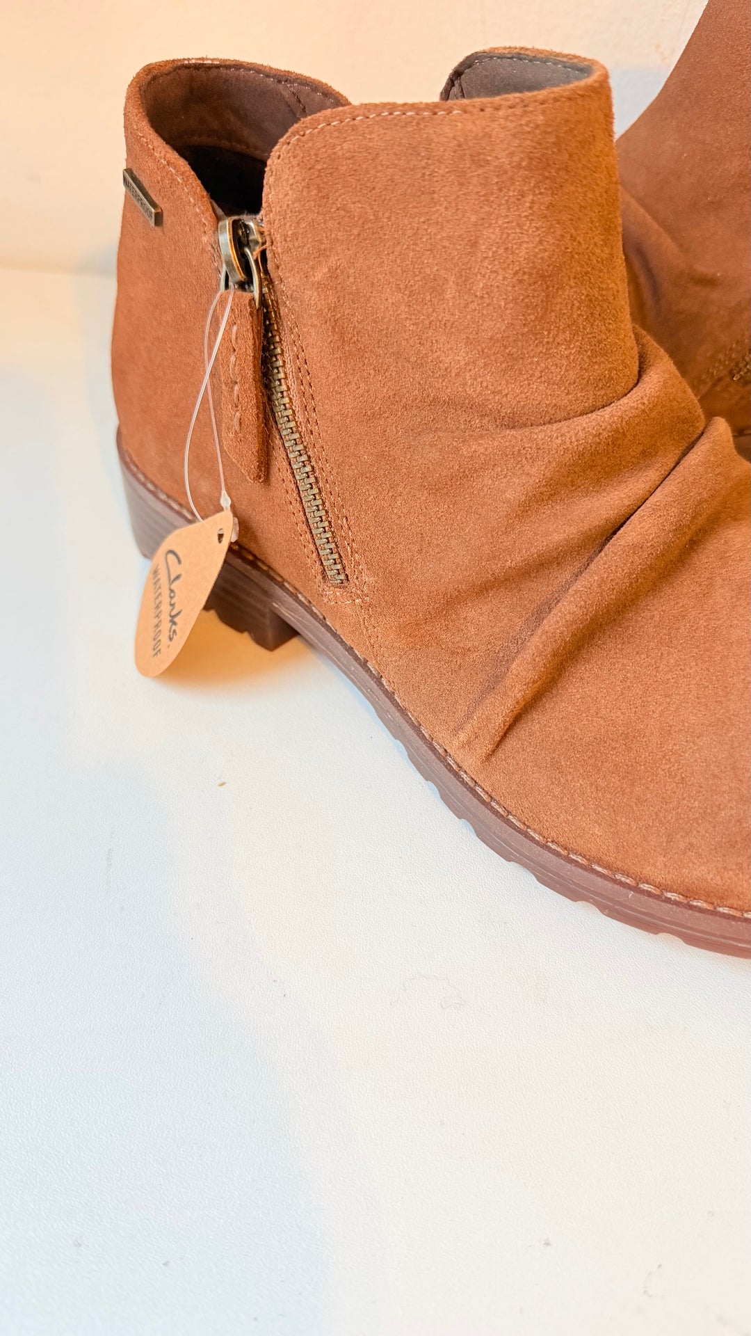 Clark’s Women’s Nissini Top Waterproof Walnut Siede Boots Size 8.5 NWT